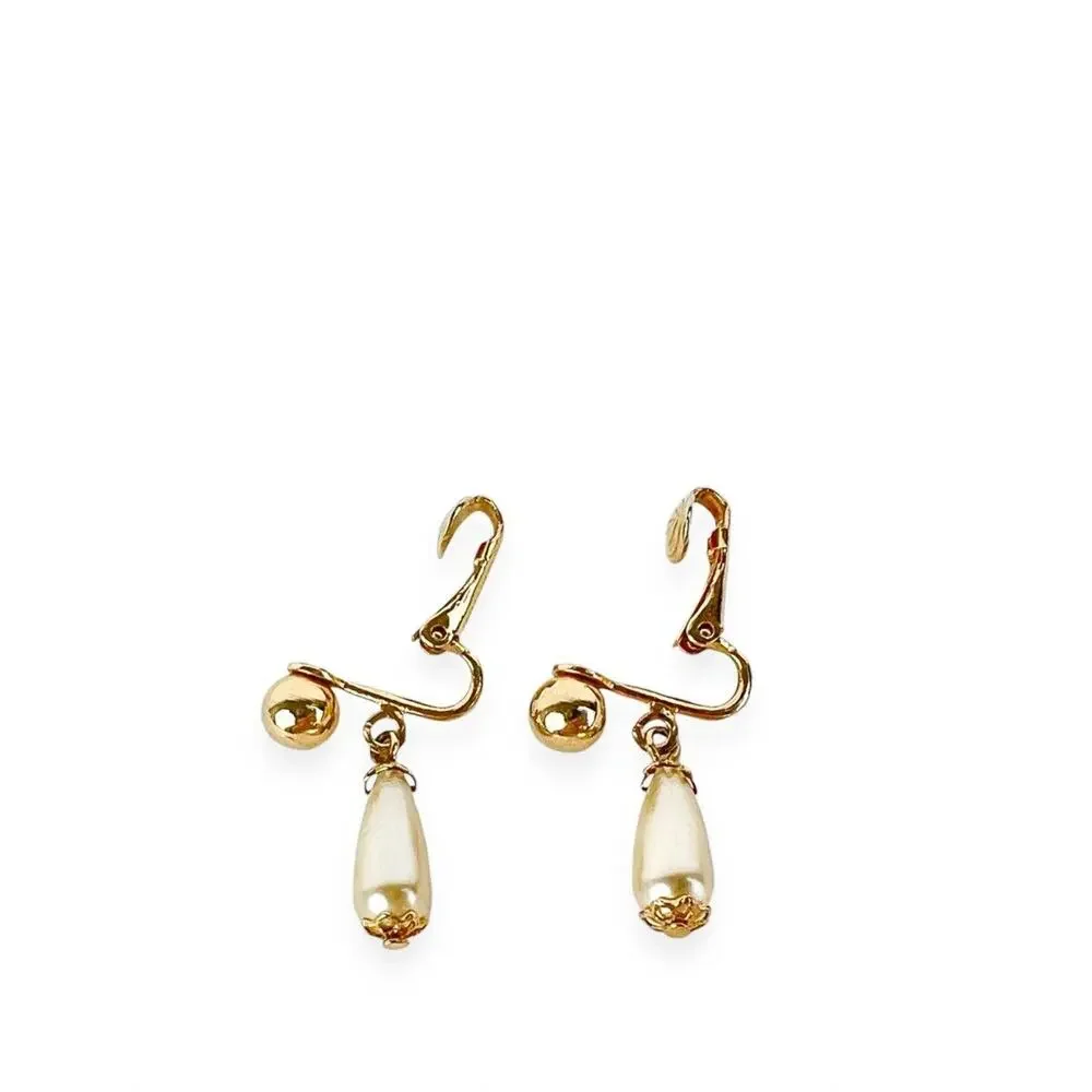 Sarah Coventry Earrings Clip On Dangle One 'N Only Classic Chic Quiet Elegance